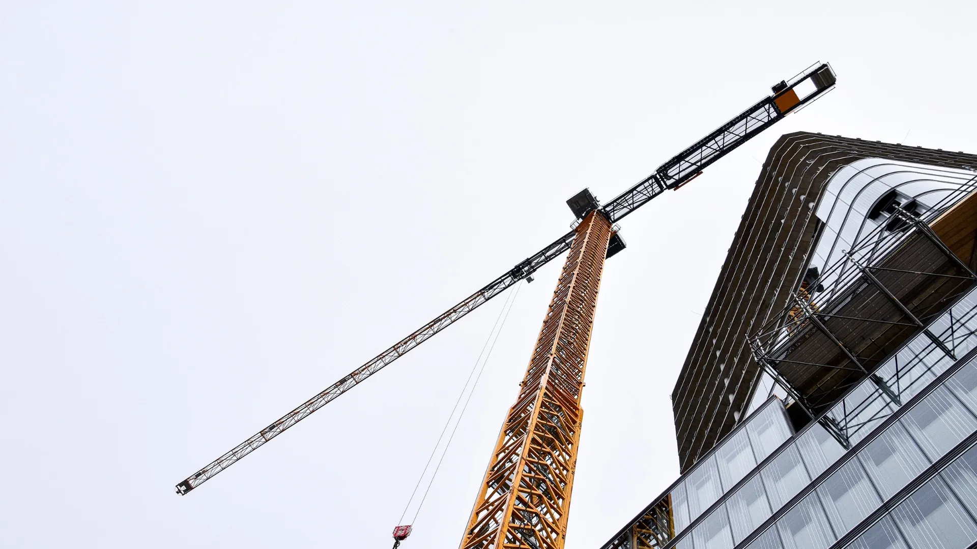 Laticrete tile installation and waterproofing systems for construction