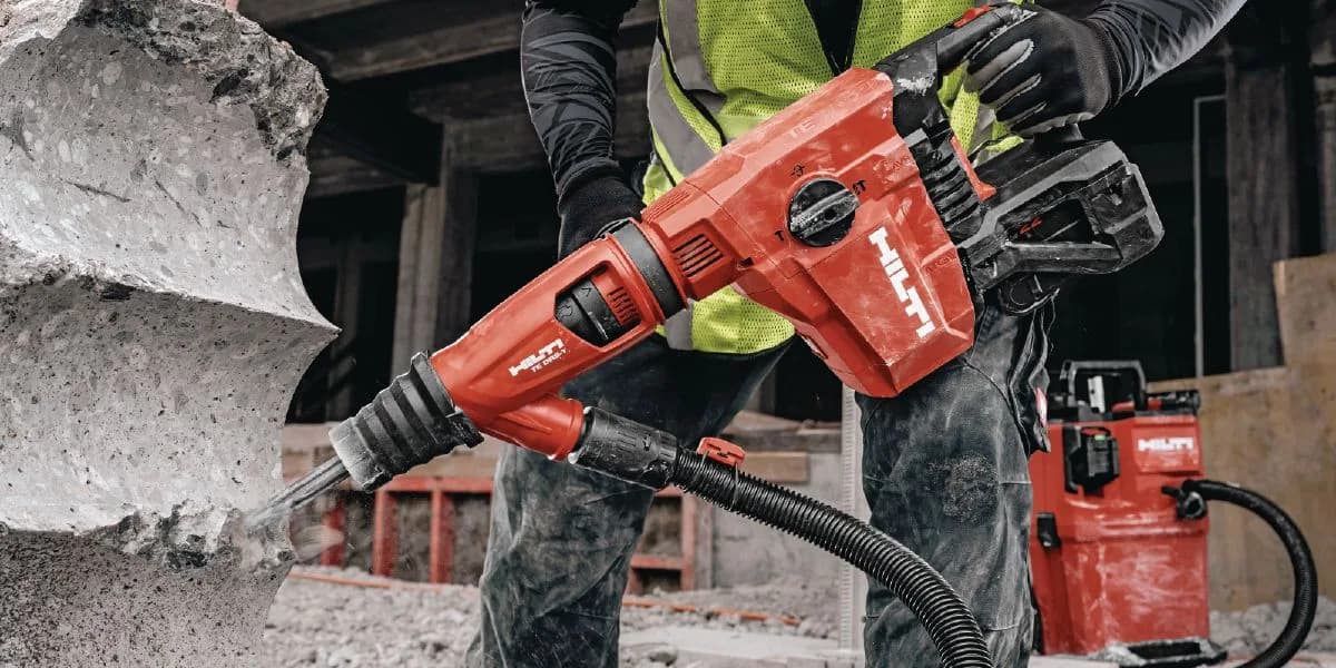 TE 70-22 Cordless Rotary Hammer
