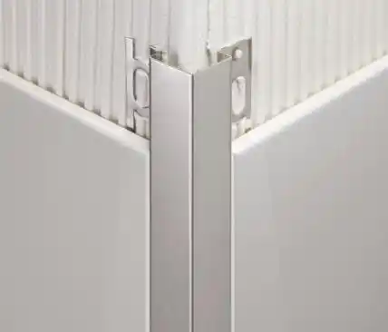 External corner profiles 11